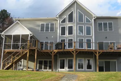 Image de Grande maison lumineuse - crique calme - chien et fauteuil roulant!