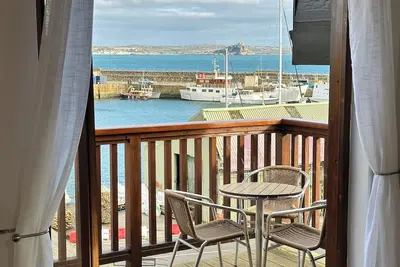 Image de Penthouse 3 Harbourside Apartment with Sea Views