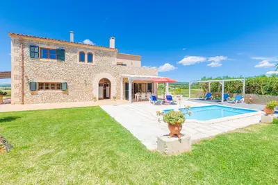 Image de Angigal - Spectacular villa with private pool in the tranquility of the countryside. Free