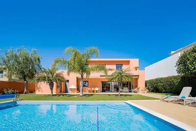 Image de Villa with free Wi-Fi | A/C | private pool [can be heated] | garden | near beach and town centre [Rlag44]