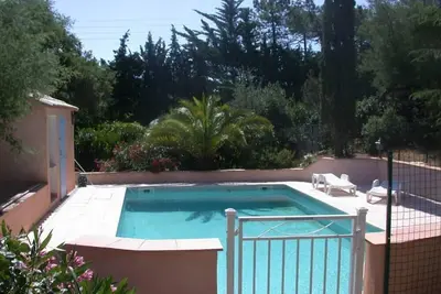 Image de Appartement dans villa avec piscine - Fréjus quartier de Saint Aygulf