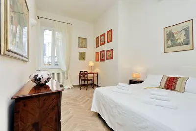 Image de Appartement pour 4 personnes proche de la Place d'Espagne élégamment meublée, smartphone