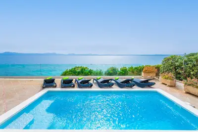 Image de Villa Can Torrens - Villa with private pool with sea views in Alcanada and Free WiFi