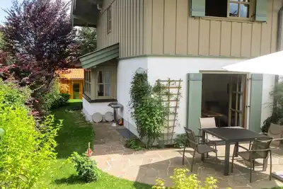 Image de chalet élégant avec sauna, au calme absolu, dans les montagnes, près de ski