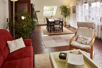 Image de Appartement 88m², avec 2 chambres, un grand salon et salle à manger, cuisine, toilettes invités, salle de bain, balcon