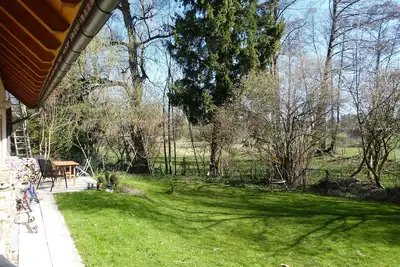Image de appartement confortable dans un cadre idyllique