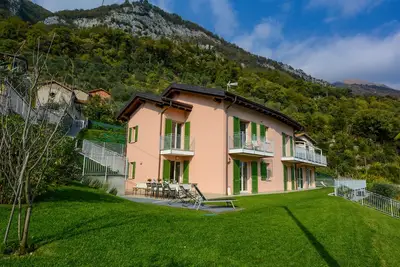 Image de Appartement supérieur avec vue imprenable et piscine