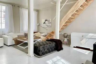 Image de Loft In Husum Au Coeur De Husum, maison rénovée de 125m2 dans la vieille ville historique