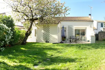 Image de Charmante maison charentaise avec joli jardin clos, animaux bienvenus