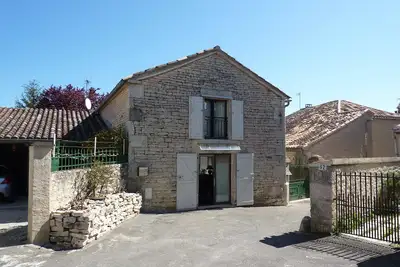 Image de Maison De Village En Pierre Lalbenque - Grange entièrement refaite à neuve -