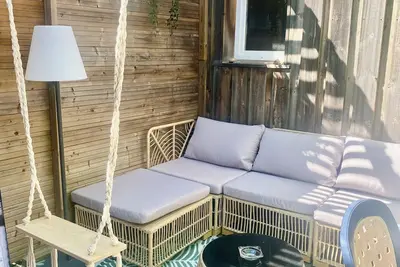 Image de Joli appartement en bois! ! à 80 metres de la mer!