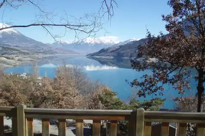 Image de Mobilhome de luxe au bord du lac de Serre-Ponçon très bien chauffé en hiver