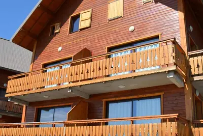 appartement 6 couchages à proximité des pistes vue magnifique sur la vallée