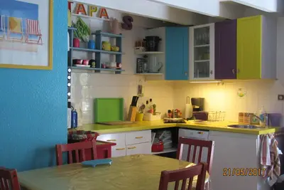 Maison duplex avec jardin arboré et ensoleillé, agréable: \"comme chez soi\"