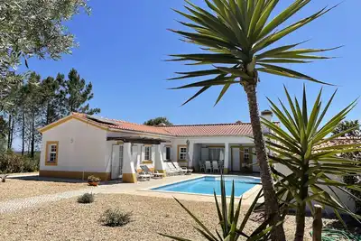 Image de Belle villa de famille avec piscine privée dans le parc naturel Costa Vicentina