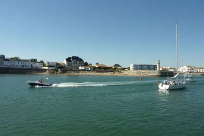 Image de Appartement plein sud vue mer, plage, dune, port, chenal, terrasse et parking