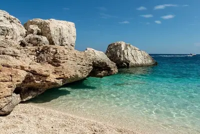 Image de Foxi Manna, Villa avec piscine vue mer