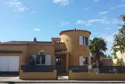 Image de Maison Villa Costa Brava 4 chambres proche de la Mer Piscine tennis Garage Wi-Fi