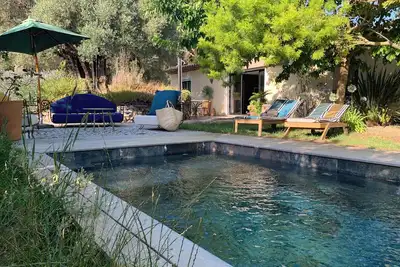 Image de Jolie villa climatisée en campagne provençale, piscine, 3km des plages