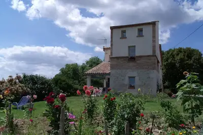 Image de Gite le pigeonnier du figue-haut avec piscine privée à durfort lacapelette