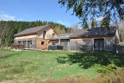 Image de Magnifique chalet Gerardmer bois 230m2 15 couchages jacuzzi proche piste ski