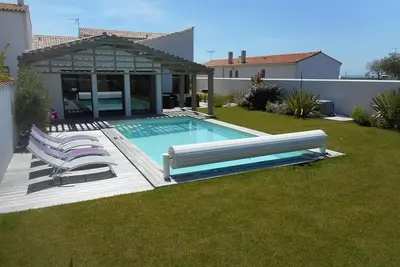 Image de Villa Grand Standing avec piscine privée 8 personnes. Rénovée 2025