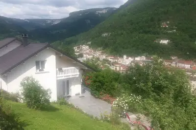 Image de appartement confortable  dans maison individuelle