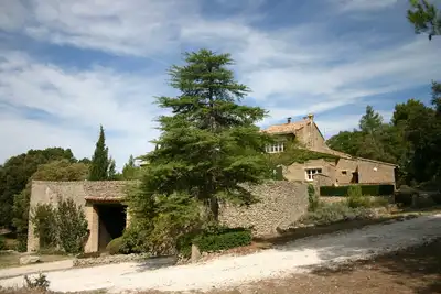 Image de Cottage indépendant dans un domaine provençal 33 hectares, très grande piscine