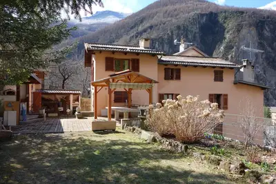 Image de Chalet familial confortable entre les stations de ski d'Isola 2000 et Auron