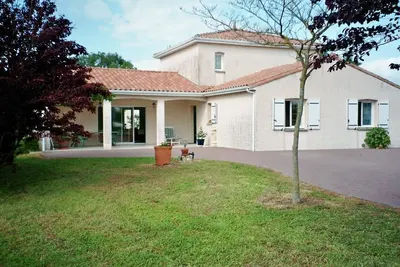 Image de Belle maison proche de la mer