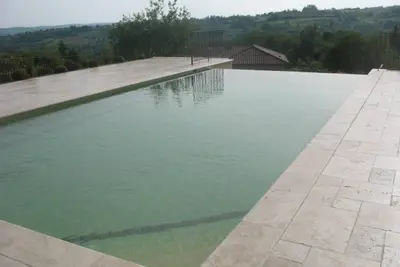 Image de 5mn de Figeac 2 maisons de caractère 12 couchages avec piscine et Climatisation
