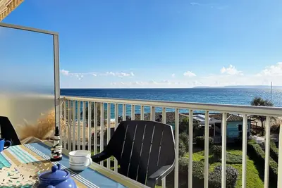 Image de Appartement coquet 2 pièces avec terrasse au Lavandou, 4 couchages, vue exceptionnelle plage