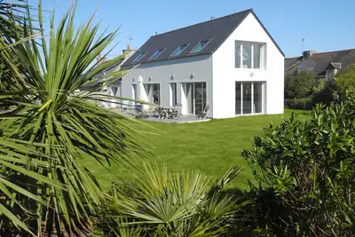 Image de Grande villa lumineuse home cinéma, proximité de la plage et du golf de PenGuen