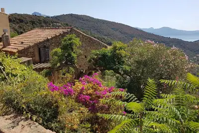 Image de Maison traditionnelle, vue spectaculaire sur le golfe de Porto
