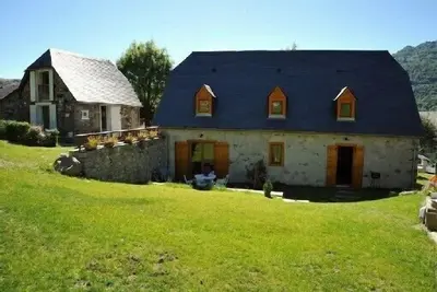 Image de Gite dans grange bigourdane au coeur du village d`Aucun