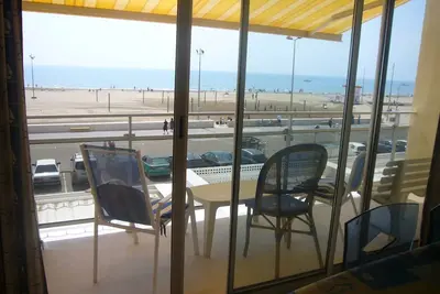 Image de Face a la mer, la 'grande bleue' à vos pieds, vue imprenable a 20 m de la plage