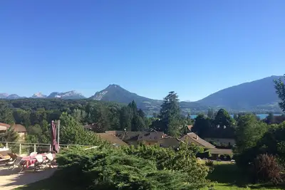 Image de Annecy, Menthon st Bernard, chemin Beauregard