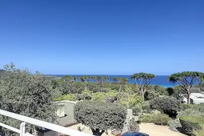 Image de A Corbara, bas de villa - belle vue mer - proche de la plage de Bodri.