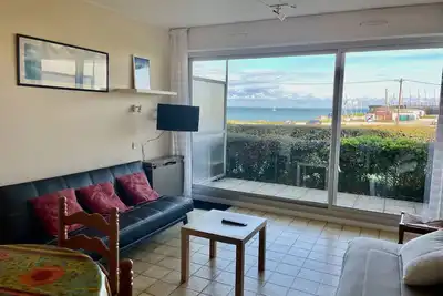 Image de Appartement 42 M²(rez de chaussée) face à la mer, baie de Quiberon 56170