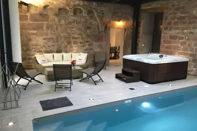 Image de Wellness La Tour Des Remparts Spa & Indoor swimming pool