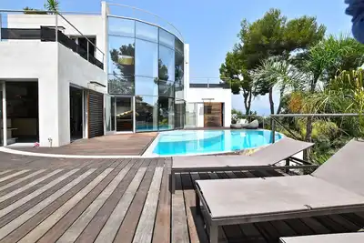 Image de Grande villa californiènne Piscine et Jacuzzi sur le toit à 10 min des plages