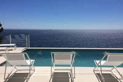 Image de Merveilleuse villa 180° Mer - 1ere ligne de mer
