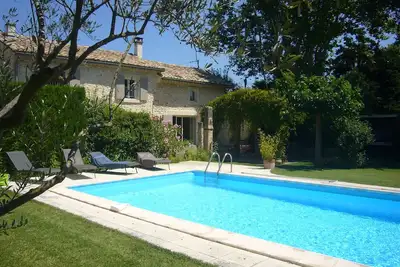 Image de Tres Belle Maison Avec Piscine Luberon