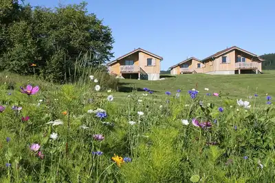 Image de Chalet de Trémontagne avec vue sur les Monts Jura avec Wifi