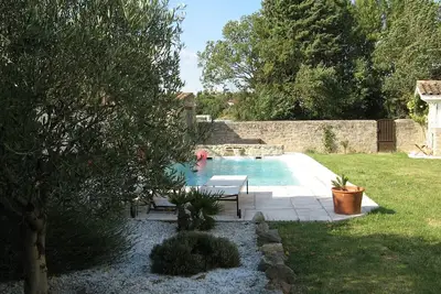 Image de Magnifique Maison De Charme. . . Rare piscine paysagée et jardin luxuriant