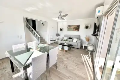 Image de TRÈS Bel Appartement Vue Sur Mer IDÉALEMENT SITUÉ Centre Ville CÔTÉ Plage
