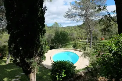 Image de Proche Montpellier Mas Piscine Chauffée 2 hectares (groupe réduit/tarif réduit)