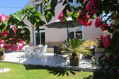 Image de Maison proche de la plage de Pors Carn, classée 3 étoiles, jardin clos(animaux)