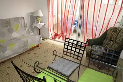 Image de Les Sables d'Olonne, 100m de la mer, rdc maison avec cour ensoleillée. ( 2 **)