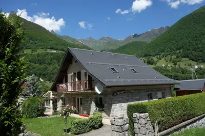 Image de Appartement *** dans châlet -Wifi parking privé